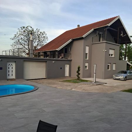 Maja Appartement Velika Gorica Buitenkant foto