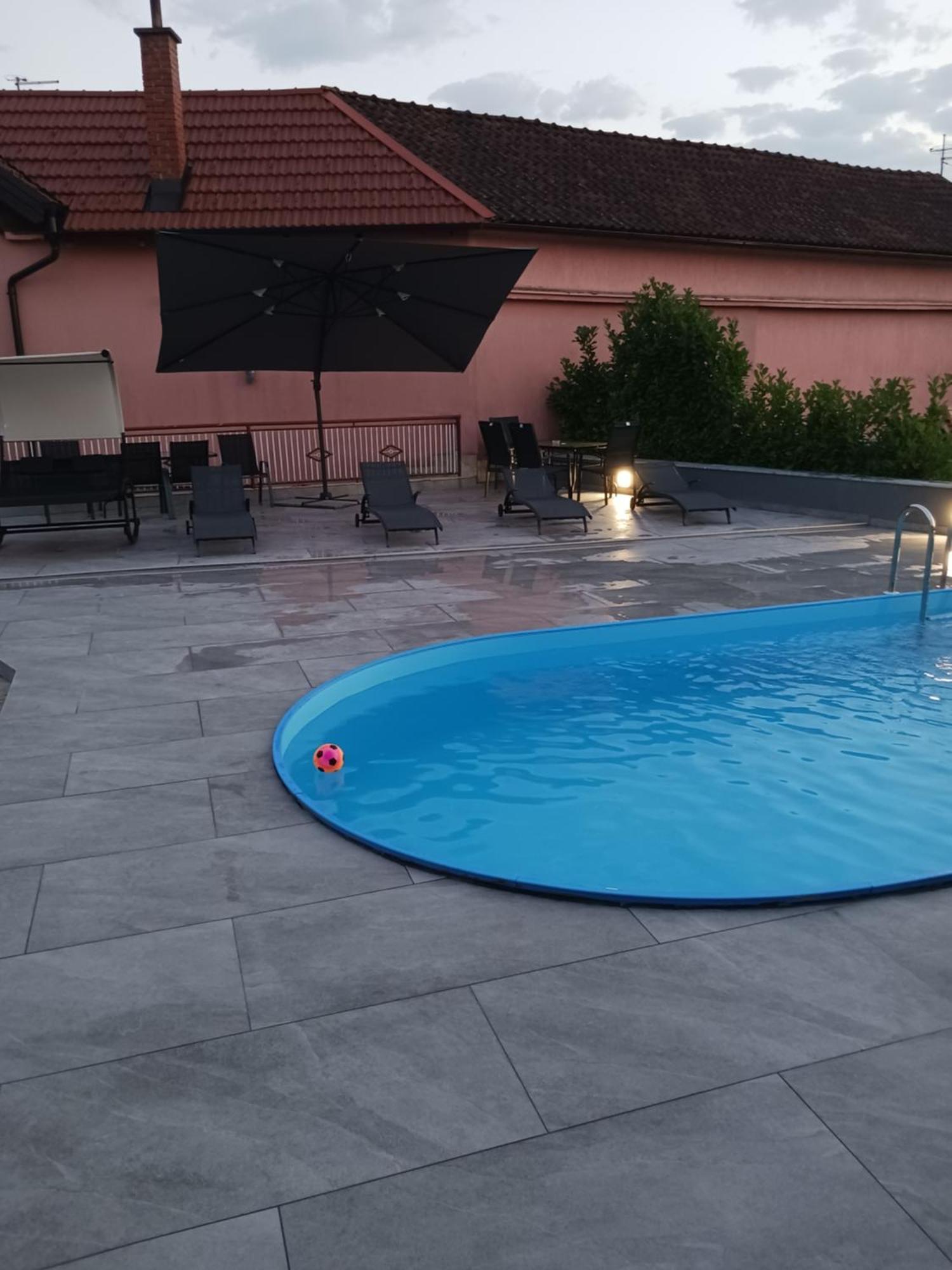 Maja Appartement Velika Gorica Buitenkant foto